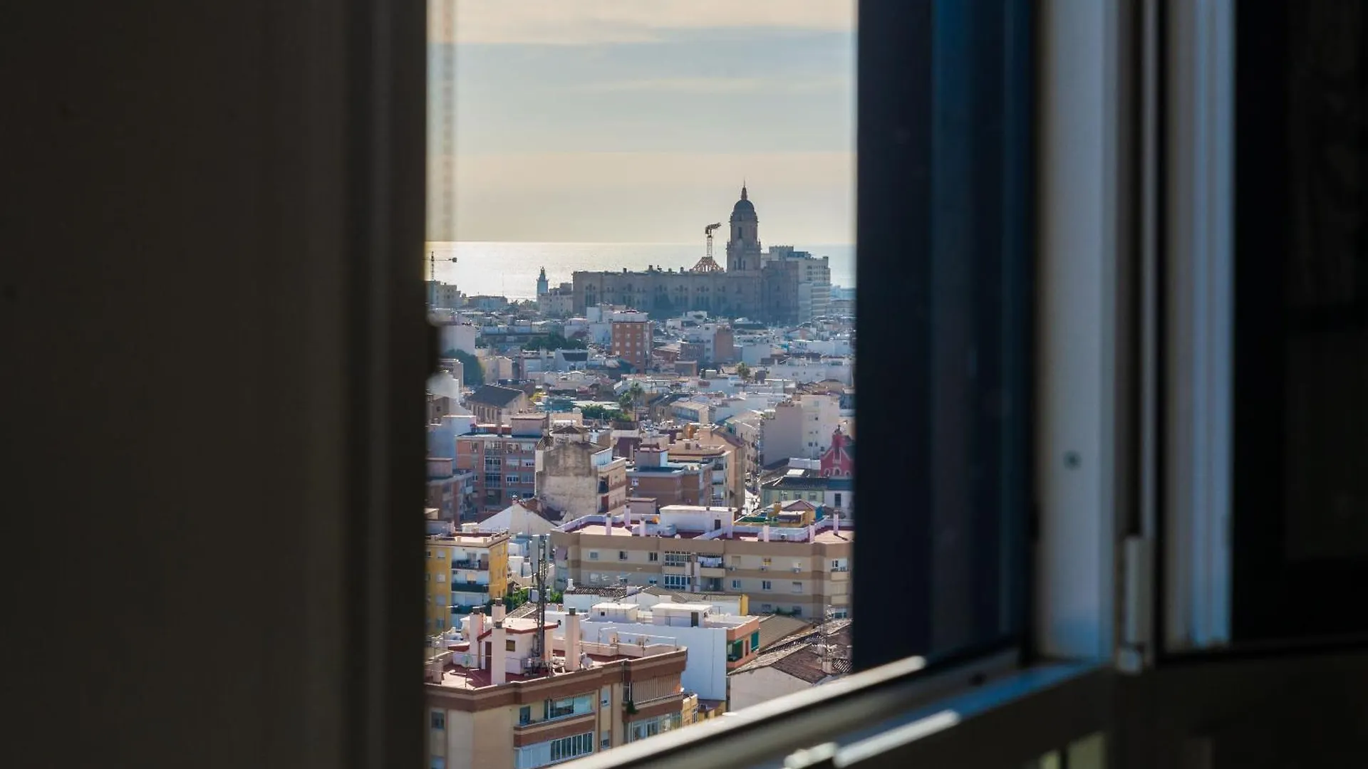 Ferienwohnung Xpce Sky Towers - Parking Free Málaga Spanien